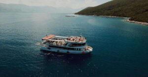 Aquamarine Adventure ne Gjirin e Vlores - boat trip to vlora - Boat Trip Vlore - Boat Trip Albania