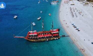 Anija Pashaj Vip –Shetitje me anije Sarande - Boat Trip Sarande