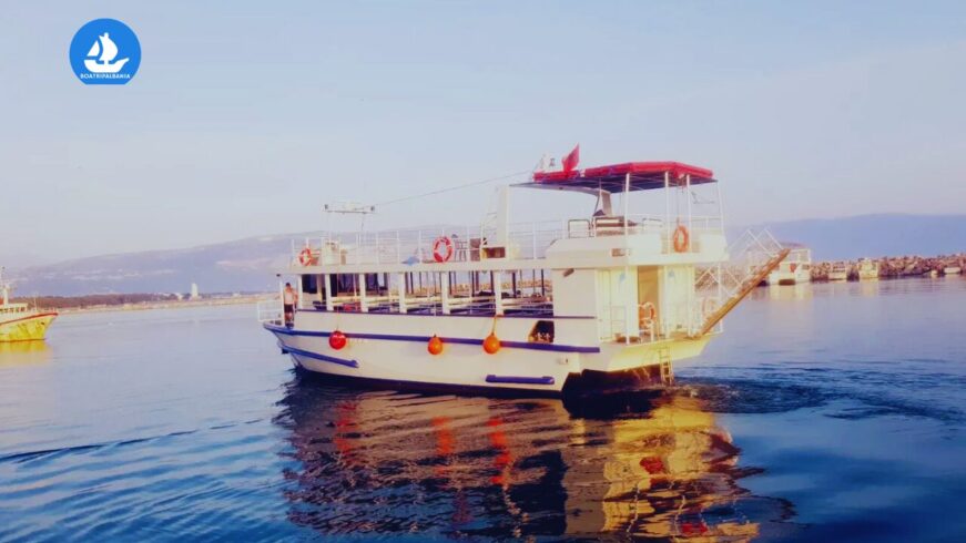 Marine Love Boat - Boat Trip Vlore - Udhetim me anije ne Vlore