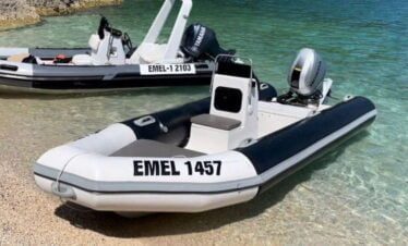 Gomone me qera ne Vlore