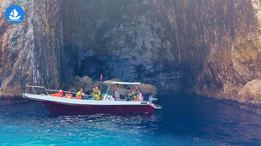 Boat Trip Vlore - Skaf Ohana Boat Trip to Sazan - Sppedboat Tour to Haxhi Ali Cave