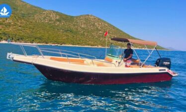 Boat Trip Vlore - Skaf Ohana Boat Trip to Sazan - Sppedboat Tour to Haxhi Ali Cave