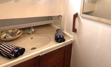 Sail Boat in Albania - Dus Zamani Gulet