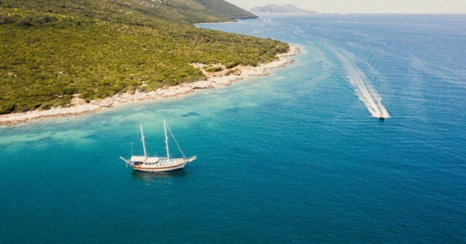 Sail Boat in Albania - Dus Zamani Gulet