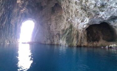 Haxhi Ali Cave Speedboat Trip from Vora - Boat Trip Albania - Boat Trip Vlore