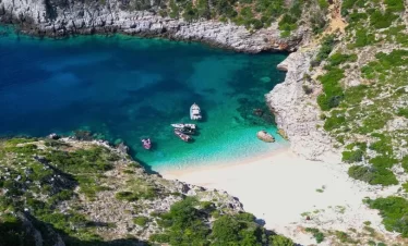 Dafina Bay Speedboat Trip