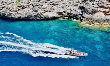 Dafina Bay private speedboat Trip
