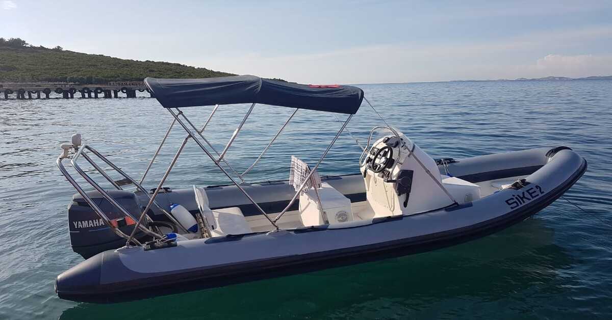 Speedboat Trip to Sazan and Karaburun from Vlore - Gomone Sike