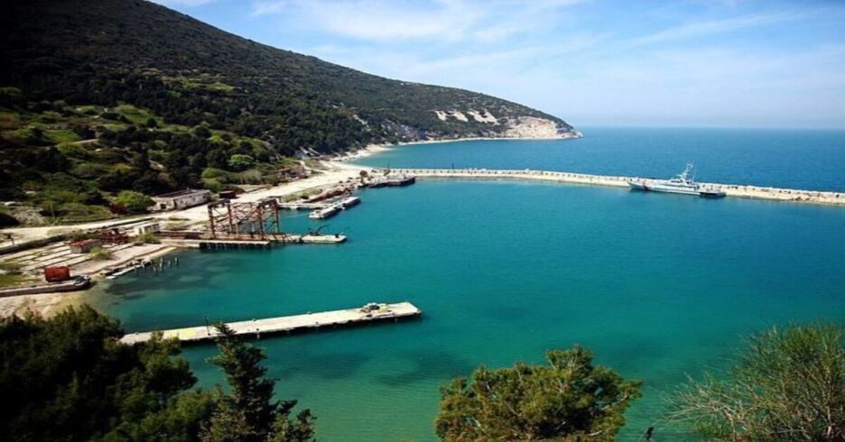 Sazan Island Speedboat Trip from Vlore - 360° - Speedboat Trip to Sazan and Karaburun from Vlore