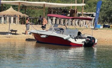 Boat for Rent in Sarande Albania - Rental Boat Ksamil