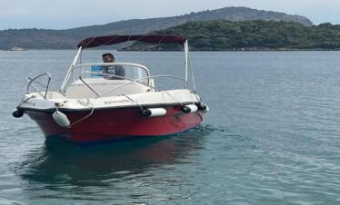 Boat for Rent in Sarande Albania - Rental Boat Ksamil