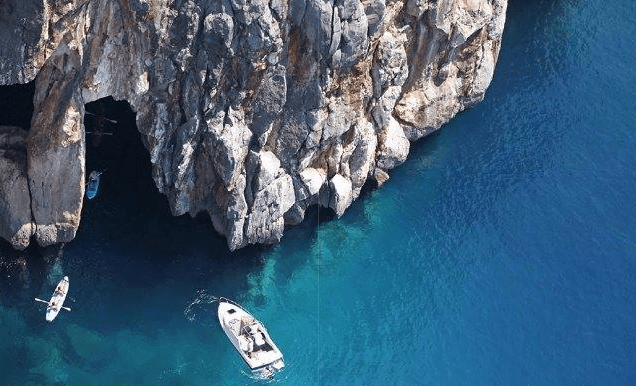 Daily Boat Trips Albania - Boat Trip Vlore - Shpella e pirateve Daily Boat Trips Albania - Boat Trip Vlore - Shpella e pirateve