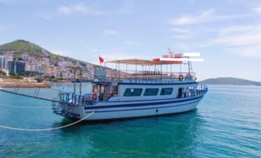 Krorez Bay Boat Trip from Sarande - Boat Tour Saranda