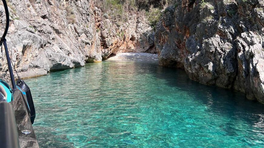 Speedboat Trip to English Bay from Vlore - Boat Trip Albania - Boat Trip Vlore