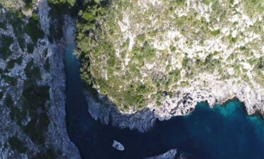 Speedboat Trip to English Bay from Vlore - Boat Trip Albania - Boat Trip Vlore