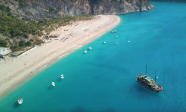 Speedboat Trip to Krorez Bay Sarande - Boat Trip Sarande-Boat Trip Albania - Gjir i Krorezes