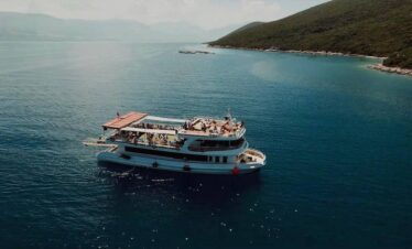 Sazan and Karaburun Cruises Vlore - Daily Boat Tour - Vlora boat Trips
