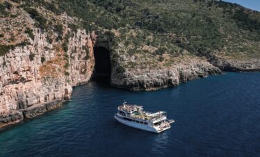 Sazan and Karaburun Cruises Vlore - Daily Boat Tour - Vlora boat Trips