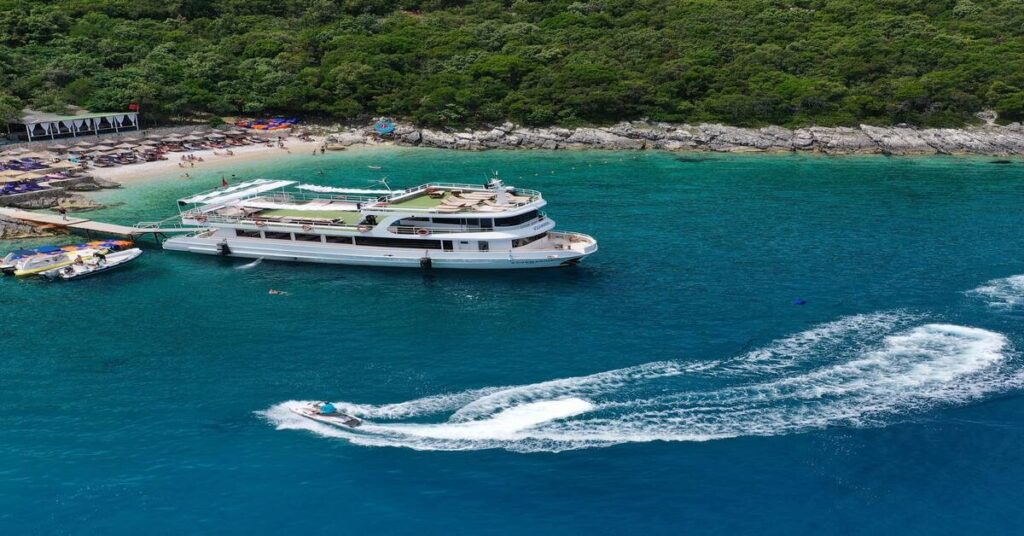 Sazan and Karaburun Cruises Vlore - Daily Boat Tour - Vlora boat Trips