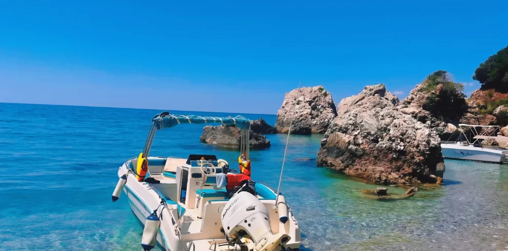Saranda Boat Trip Ava10 - Sarande Boat Tour