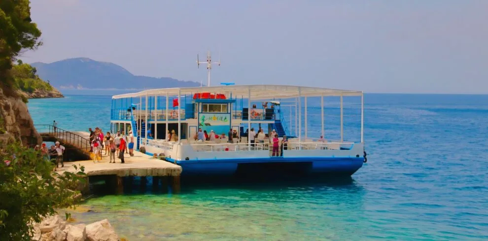 Daily Vlorë Cruise to Sazan Mogila