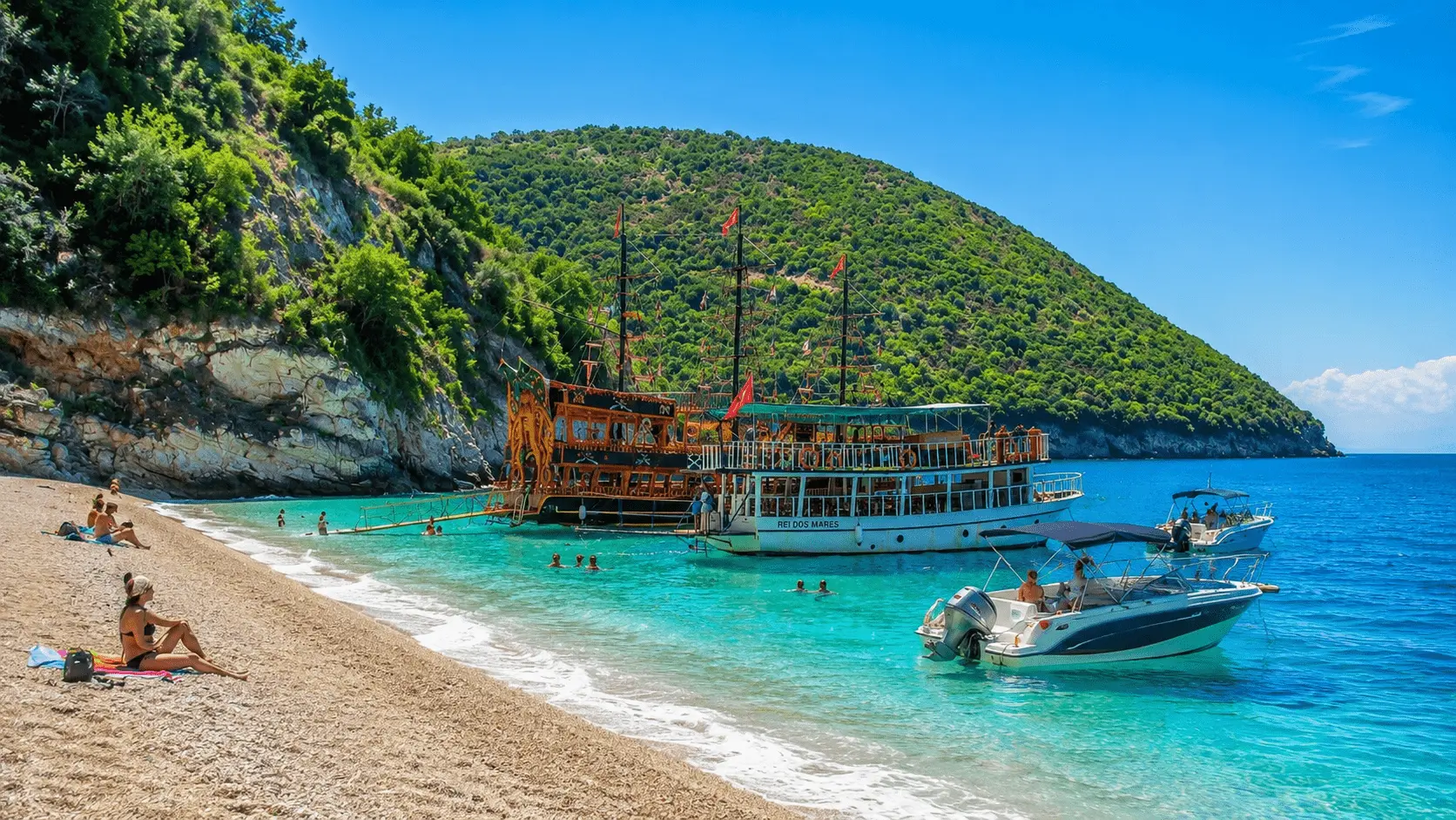 Boat trip in Sarande visiting Kakome Bay